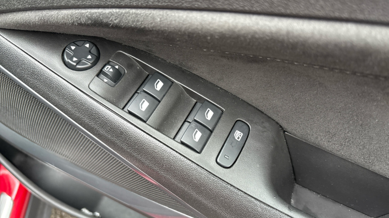 Vauxhall Crossland 1.2 Turbo [130] Ultimate 5dr Auto Petrol Hatchback